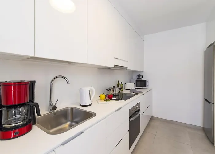 Alicia By 普拉亚布兰卡